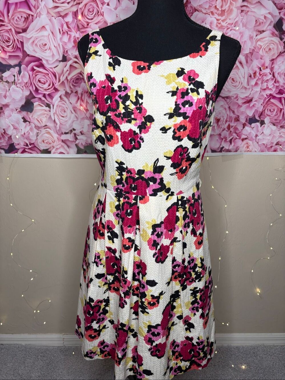 LOFT White Pink Floral Fit & Flare 100% Cotton Sleeveless Textured Dress Size 4-